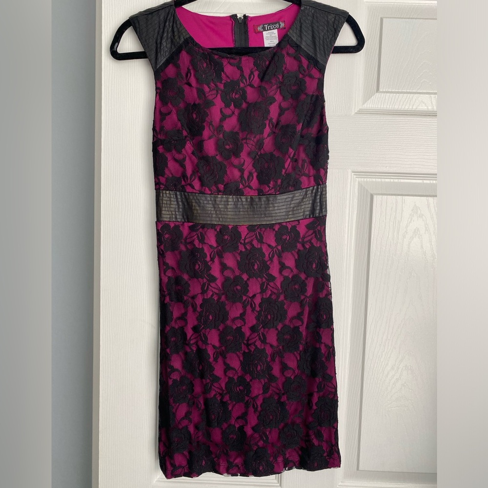 Size 3 lace body con dress